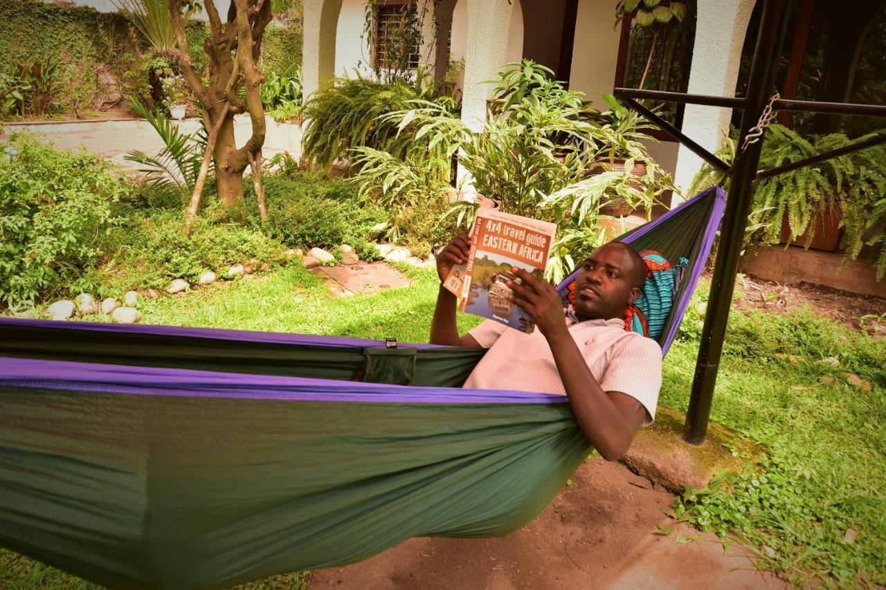 Hôtel Elementis Entebbe Extérieur photo