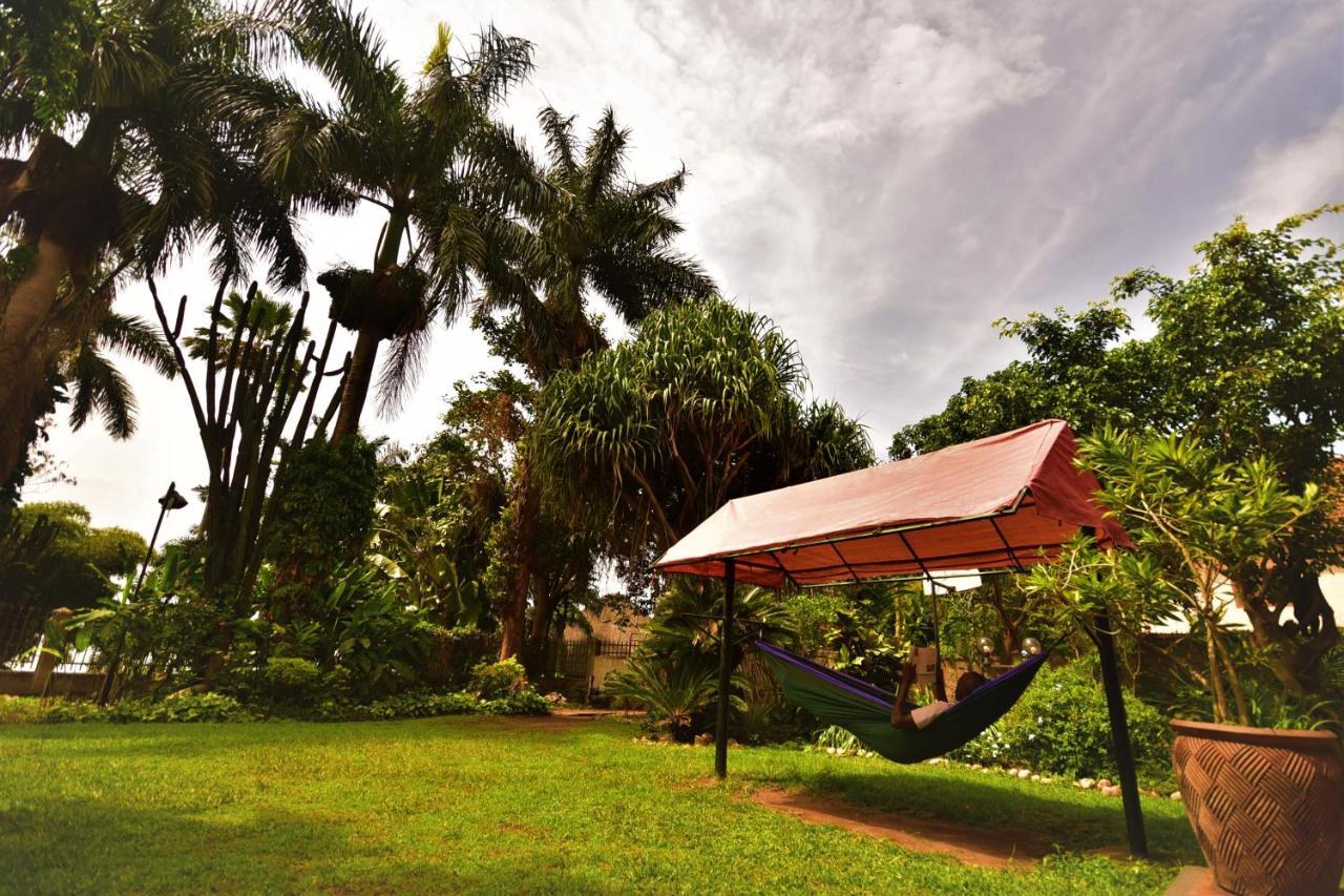 Hôtel Elementis Entebbe Extérieur photo